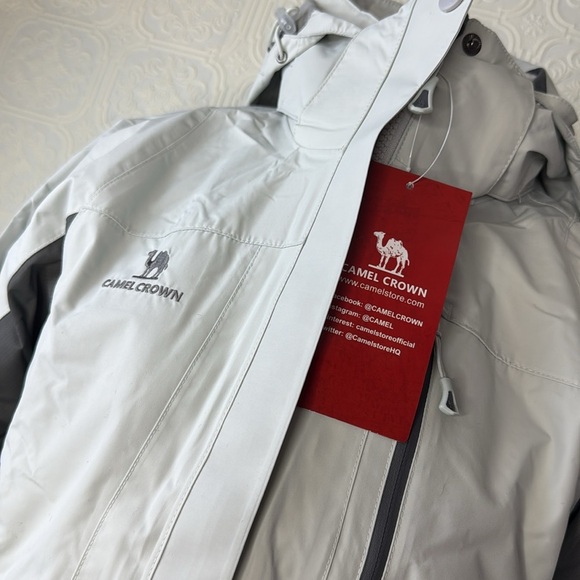 Camel Crown | White & Silver Waterproof Ski Jacket, Size S, NWT - Picture 4 of 14